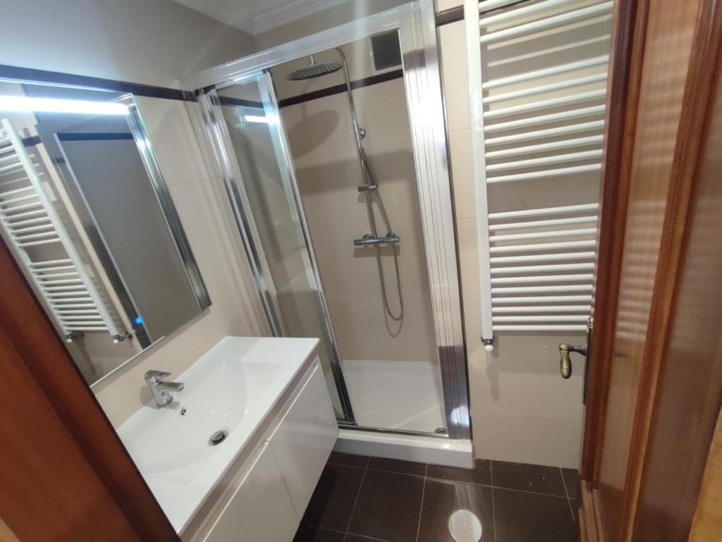 Apartamentos Demar Luis Casais O Grove Cameră foto